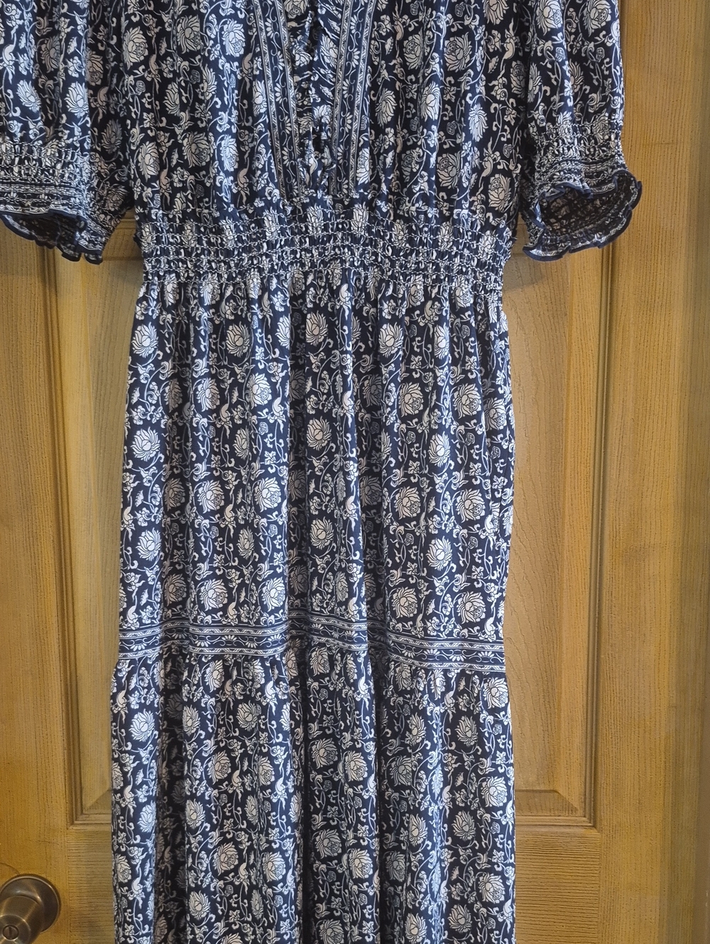 Max Studio Navy and White Floral Maxi Dress Short Sleeves V Ruffled Necklune XL - Picture 3 of 11